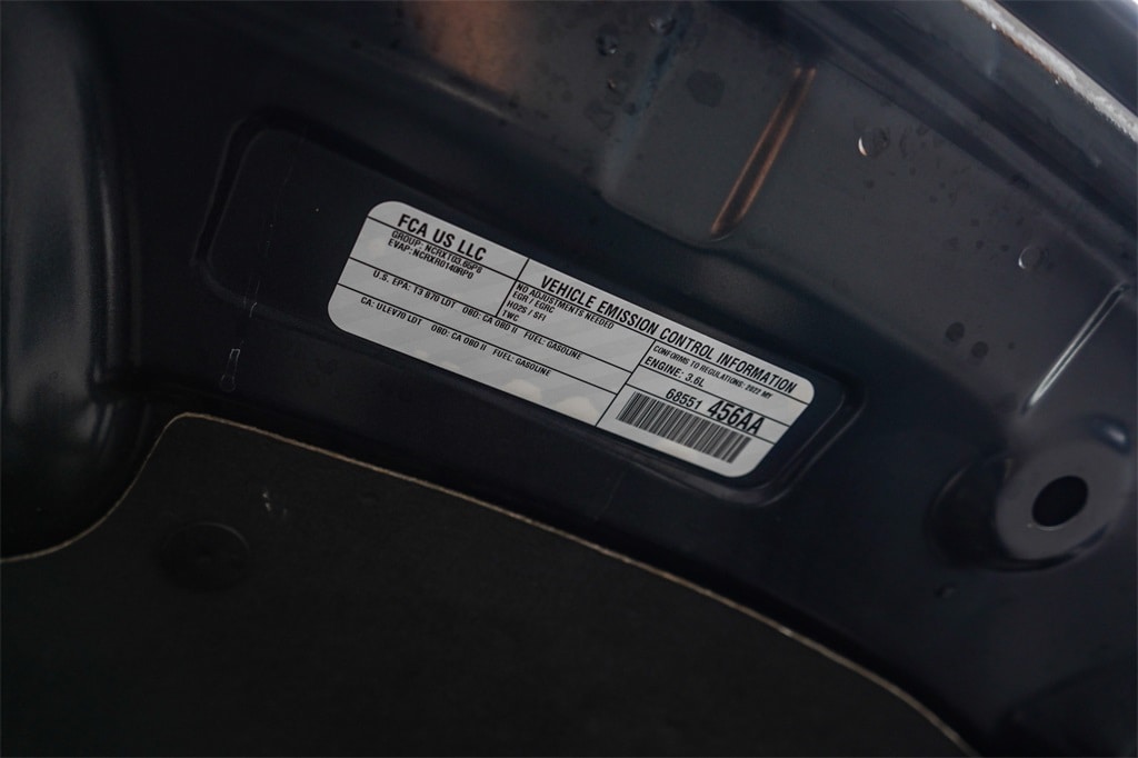 2022 Chrysler Voyager LX 31