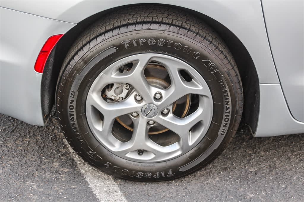 Thumbnail: 2023 Chrysler Pacifica - 6