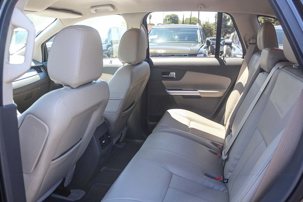Thumbnail: 2014 Ford Edge - 10