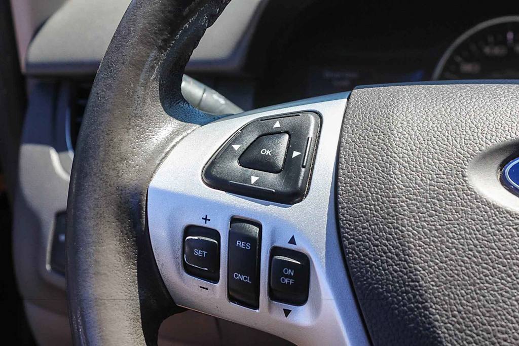 Thumbnail: 2014 Ford Edge - 26