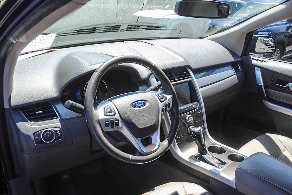 Thumbnail: 2014 Ford Edge - 23