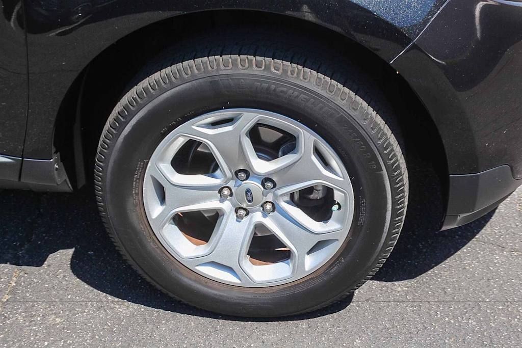 Thumbnail: 2014 Ford Edge - 19