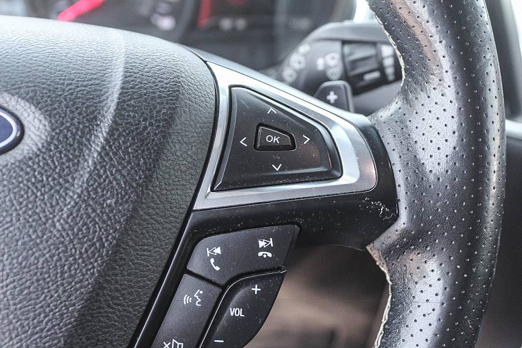 Thumbnail: 2019 Ford Edge - 28