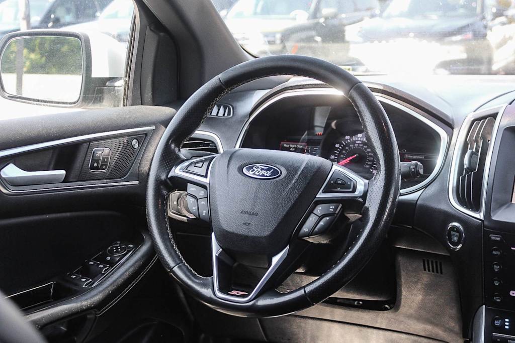 Thumbnail: 2019 Ford Edge - 11