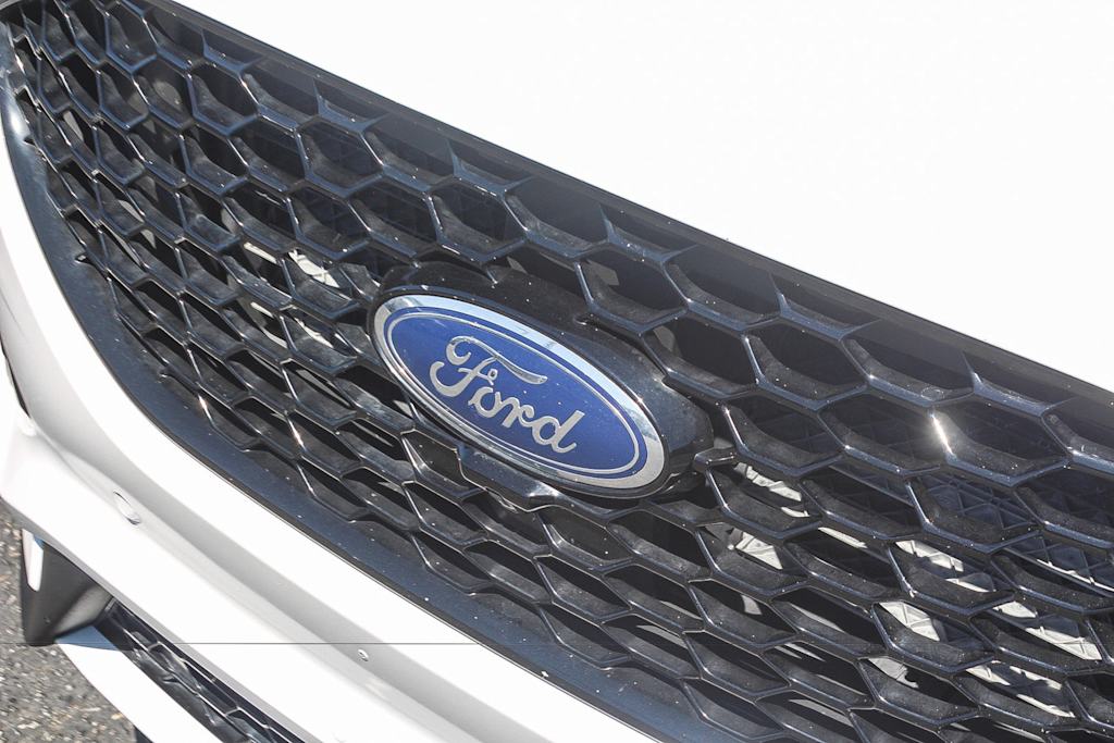 Thumbnail: 2019 Ford Edge - 23