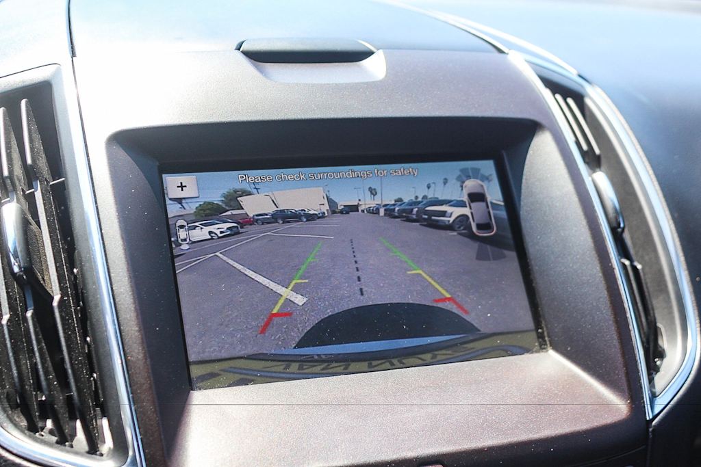 Thumbnail: 2019 Ford Edge - 31