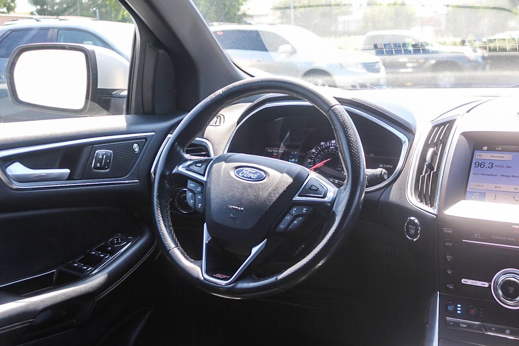 Thumbnail: 2019 Ford Edge - 9