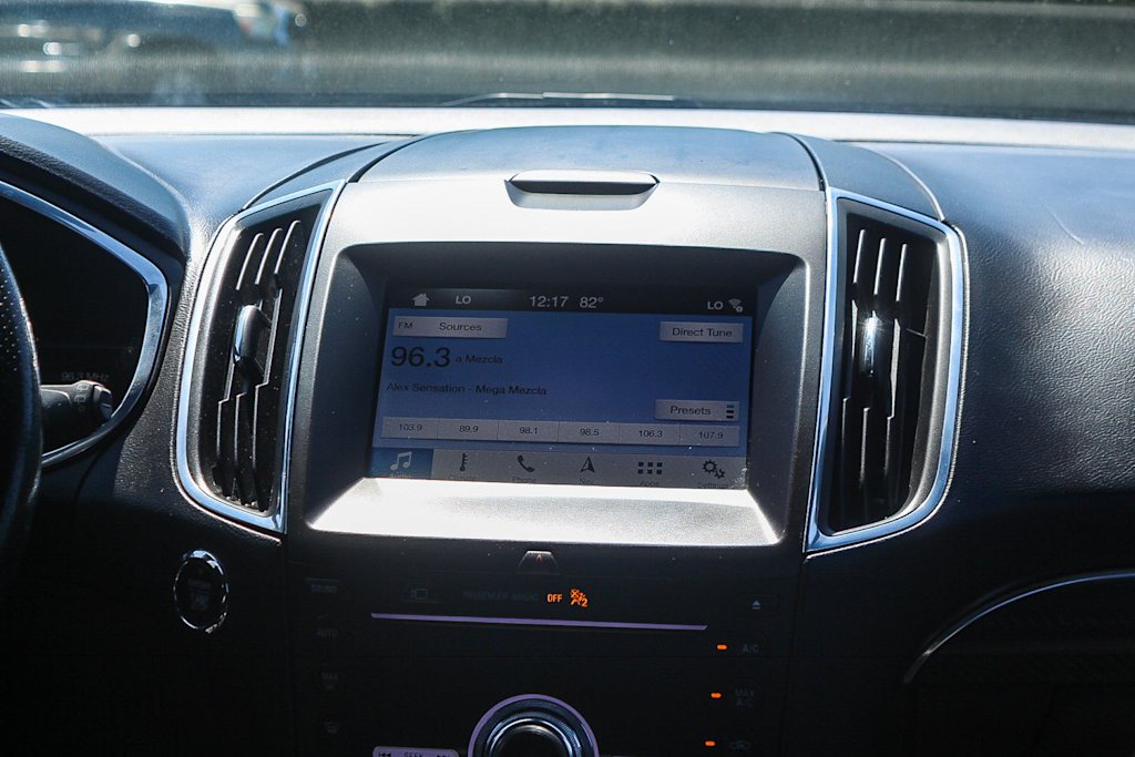 Thumbnail: 2019 Ford Edge - 25