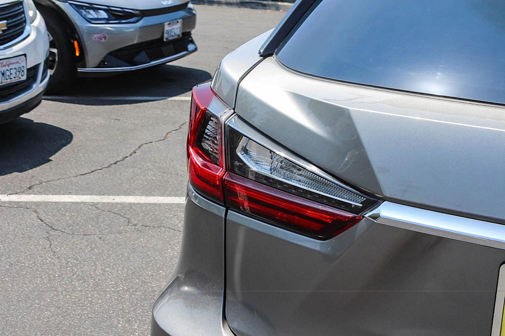 Thumbnail: 2022 Lexus RX - 22