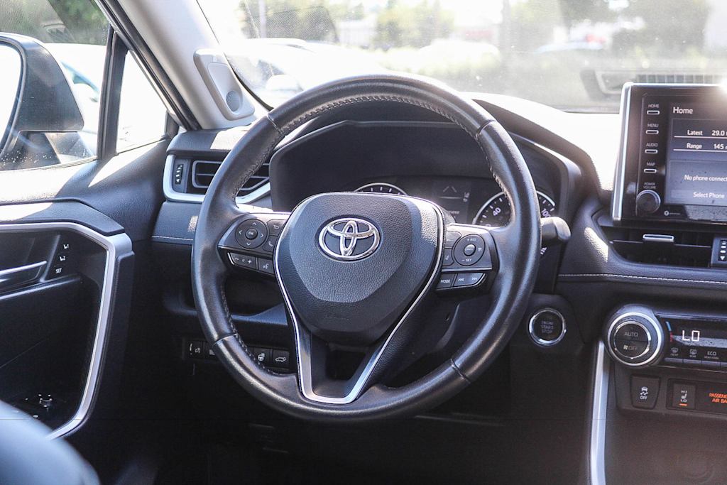 Thumbnail: 2020 Toyota RAV4 - 8
