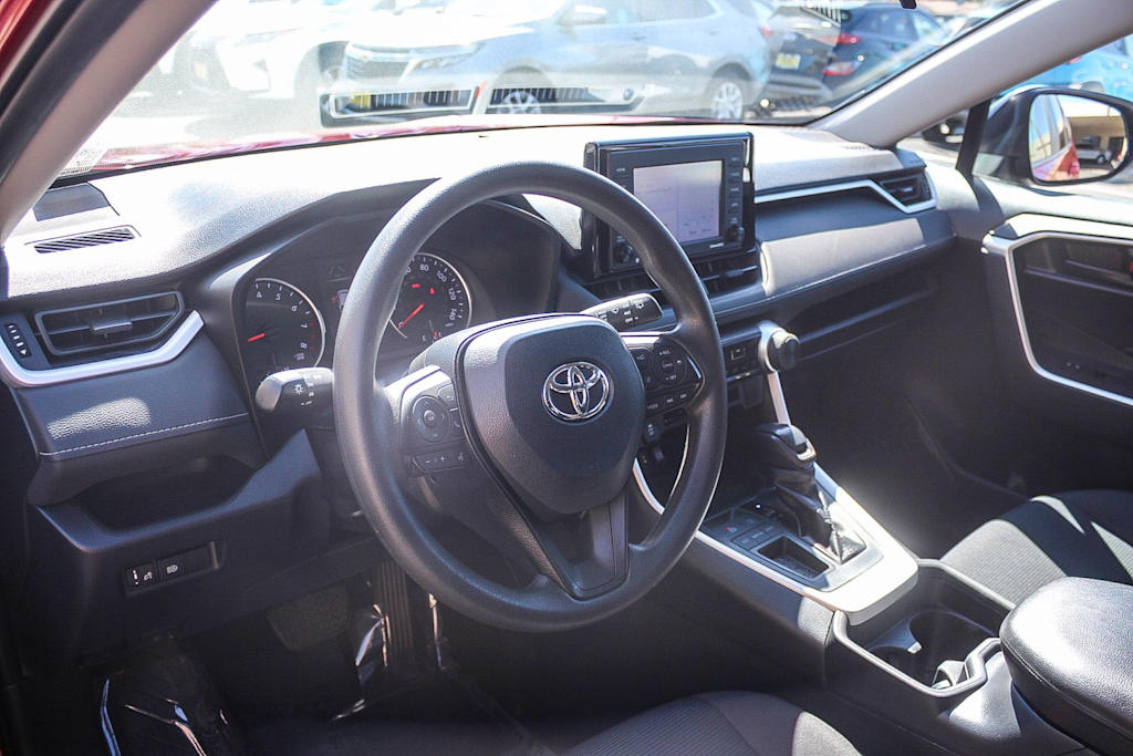 Thumbnail: 2020 Toyota RAV4 - 13