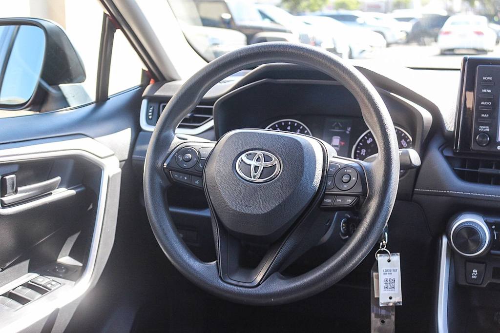 Thumbnail: 2020 Toyota RAV4 - 9