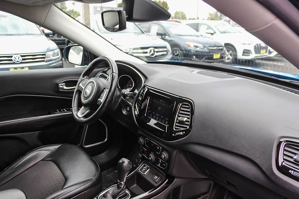 Thumbnail: 2019 Jeep Compass - 12