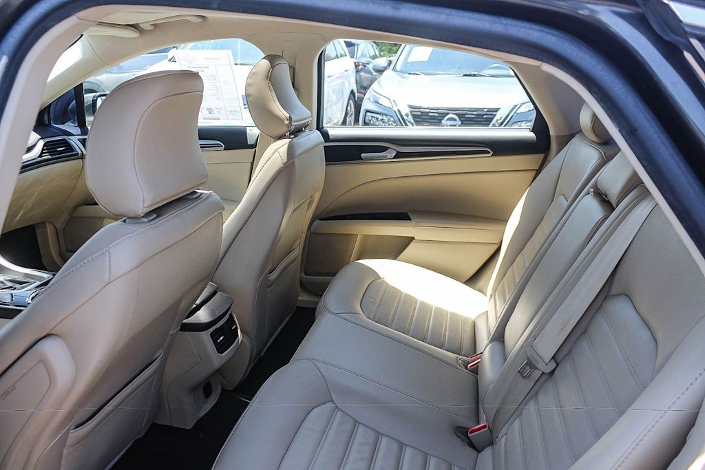 Thumbnail: 2016 Ford Fusion - 11