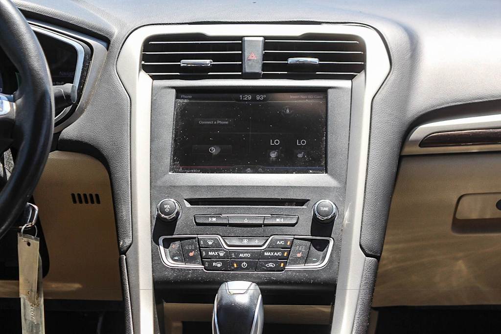 Thumbnail: 2016 Ford Fusion - 14