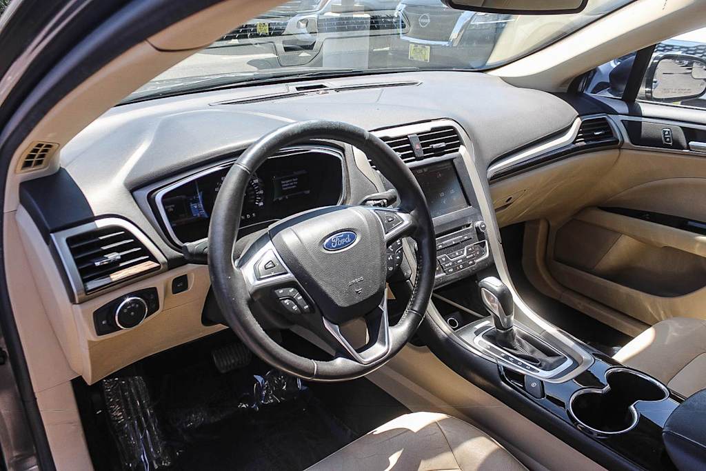Thumbnail: 2016 Ford Fusion - 27