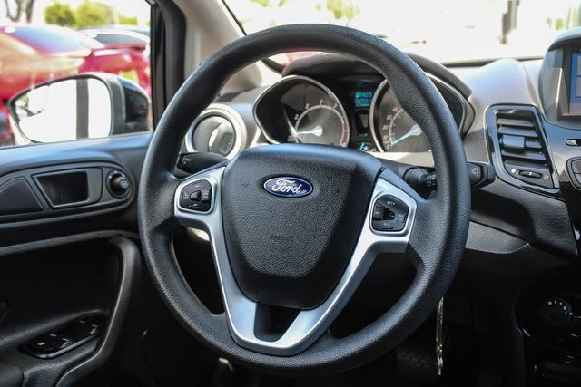 2019 Ford Fiesta SE 8