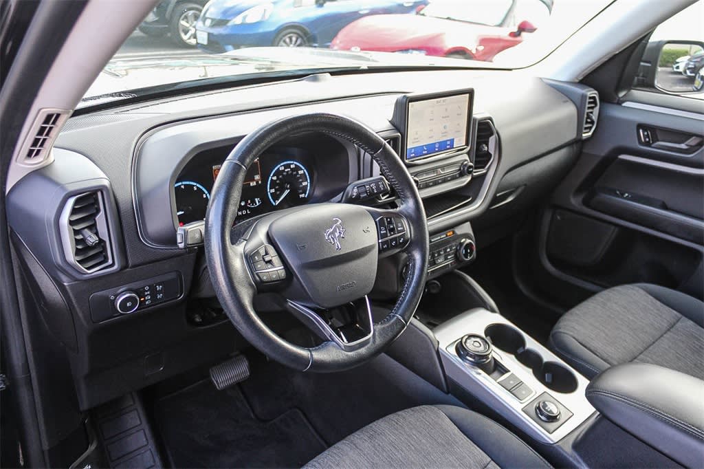 Thumbnail: 2022 Ford Bronco Sport - 12