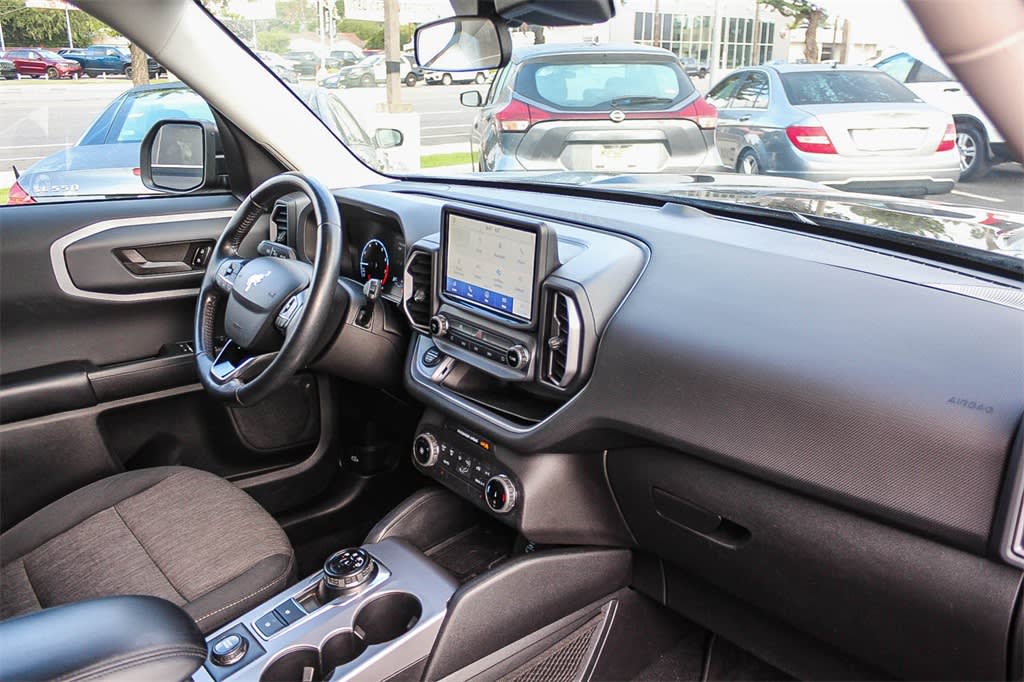 Thumbnail: 2022 Ford Bronco Sport - 11