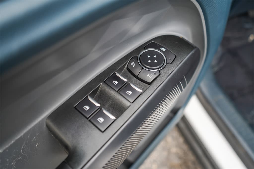 2022 Ford Maverick XL 26