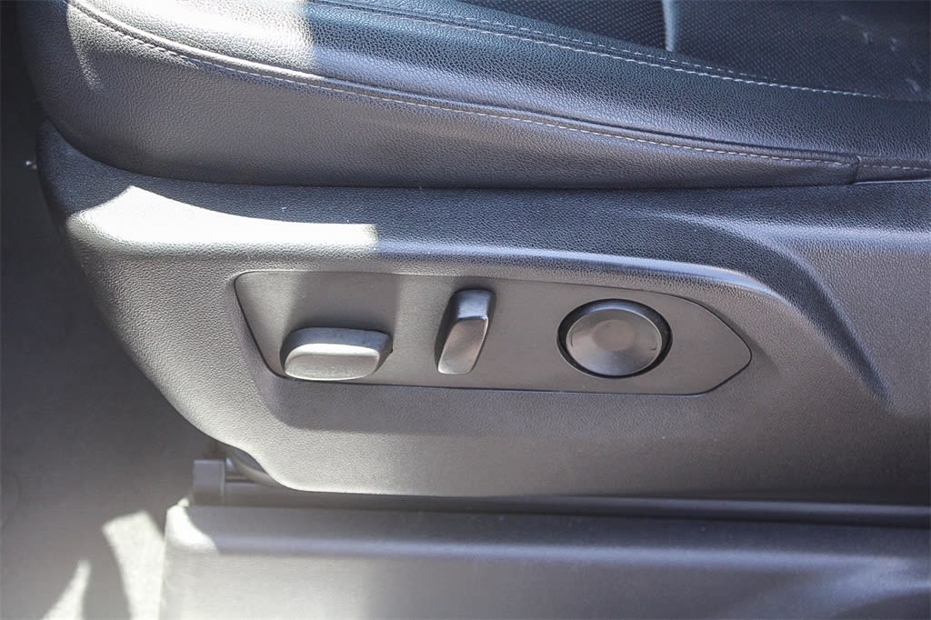 Thumbnail: 2022 Chevrolet Silverado 1500 - 26