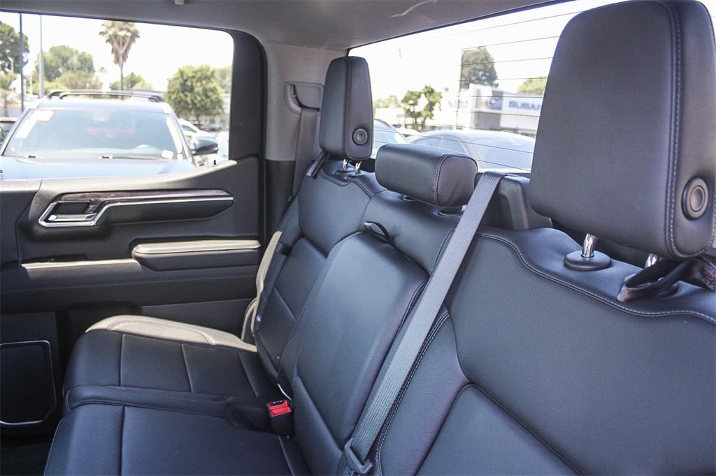 Thumbnail: 2022 Chevrolet Silverado 1500 - 11