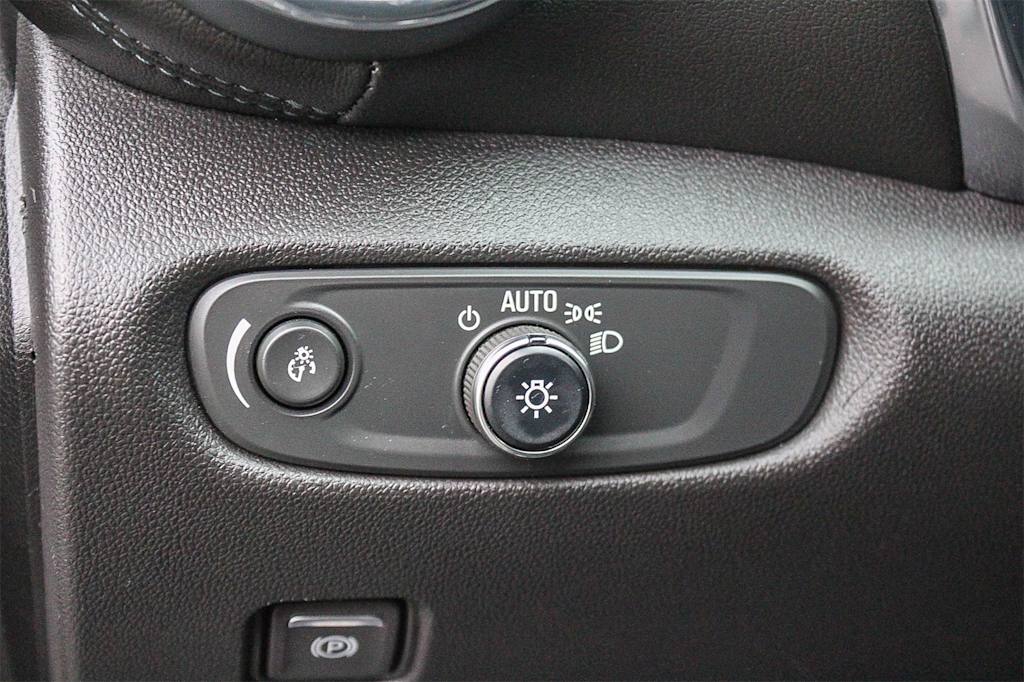 Thumbnail: 2022 Chevrolet Blazer - 30