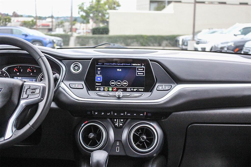 Thumbnail: 2022 Chevrolet Blazer - 9