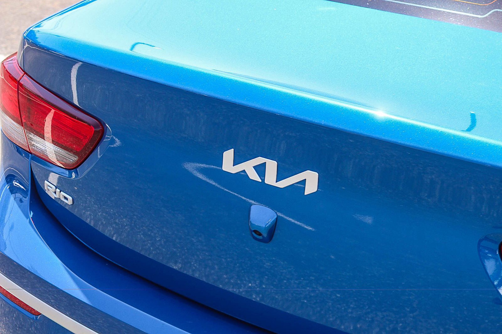 Thumbnail: 2023 Kia Rio - 5