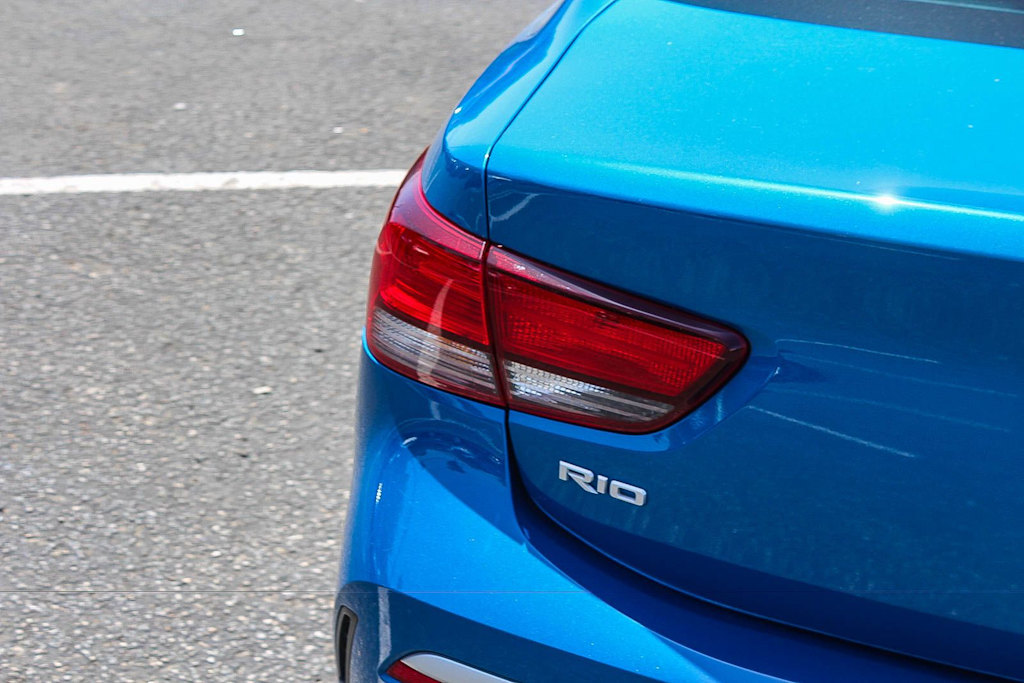 Thumbnail: 2023 Kia Rio - 22