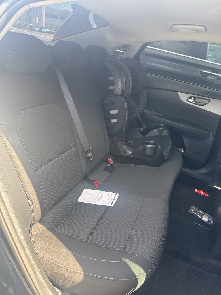 Thumbnail: 2021 Kia Forte - 10