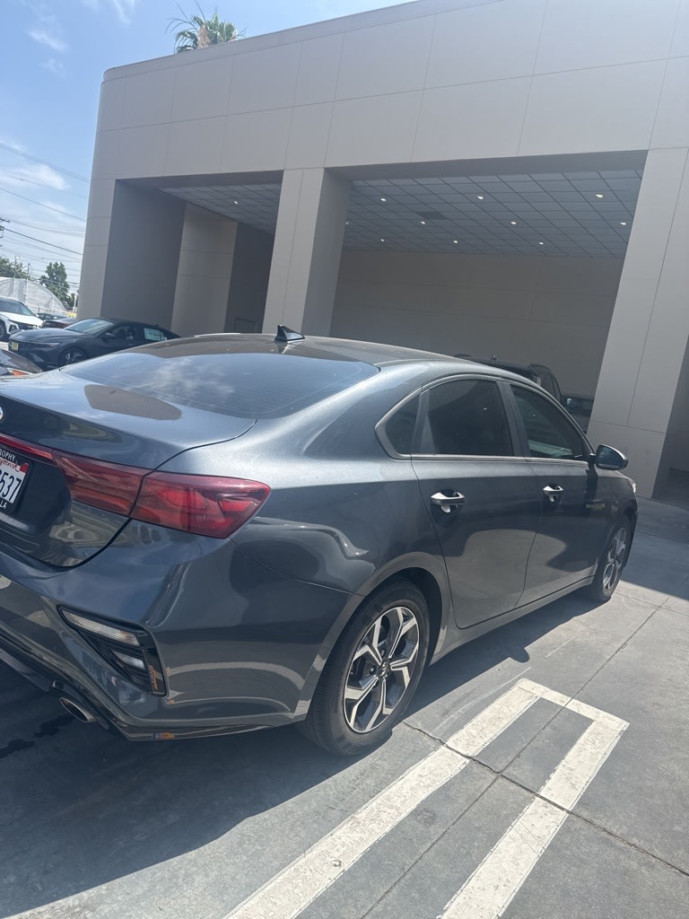 Thumbnail: 2021 Kia Forte - 15