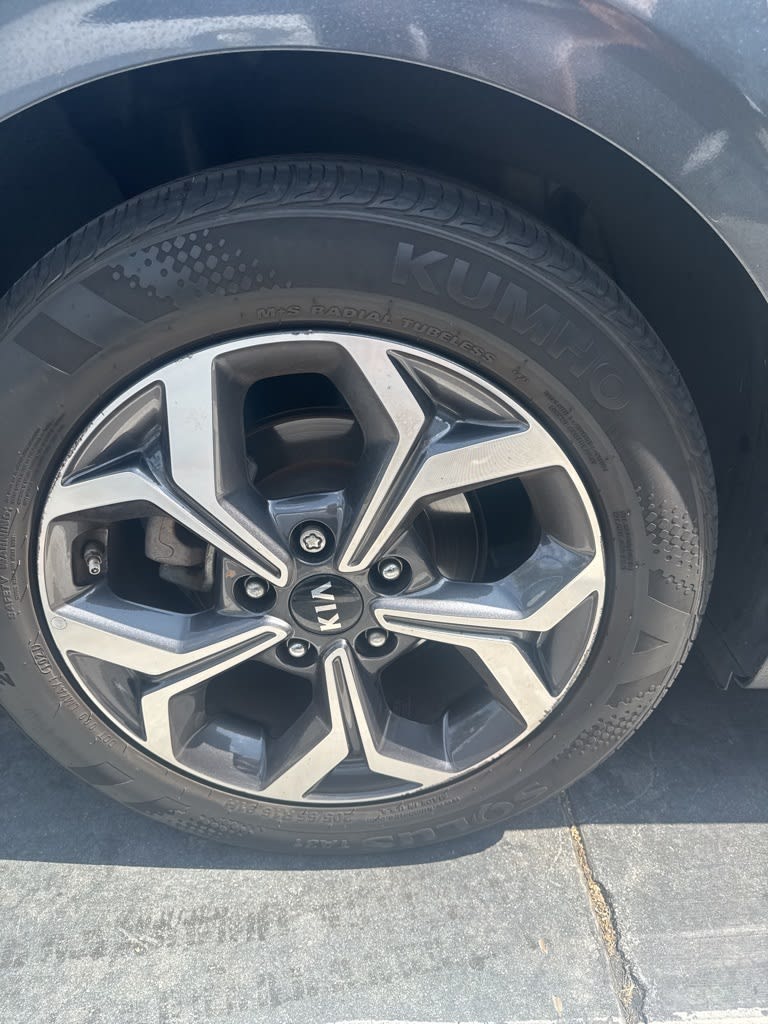 Thumbnail: 2021 Kia Forte - 20