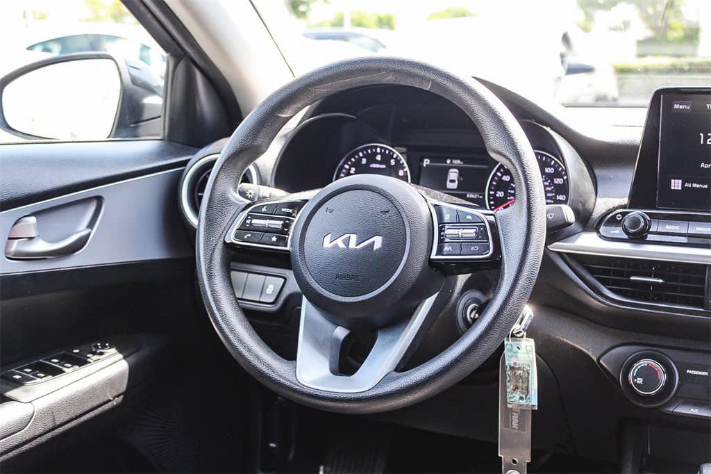 2022 Kia Forte LXS 9