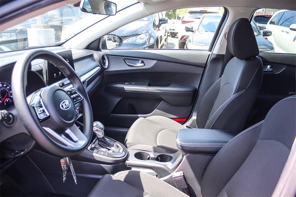 2021 Kia Forte LXS 10