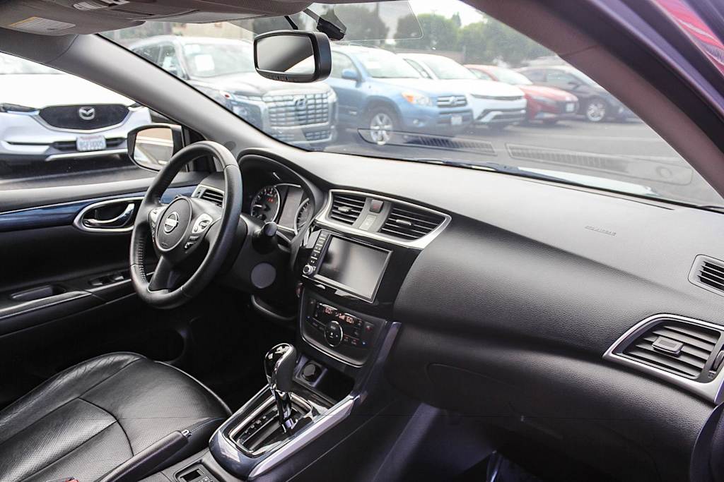 Thumbnail: 2019 Nissan Sentra - 13