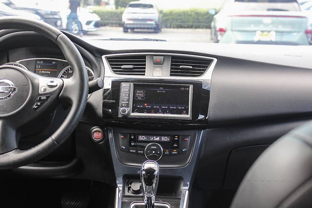 Thumbnail: 2019 Nissan Sentra - 9
