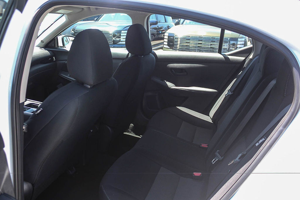 Thumbnail: 2024 Nissan Sentra - 10