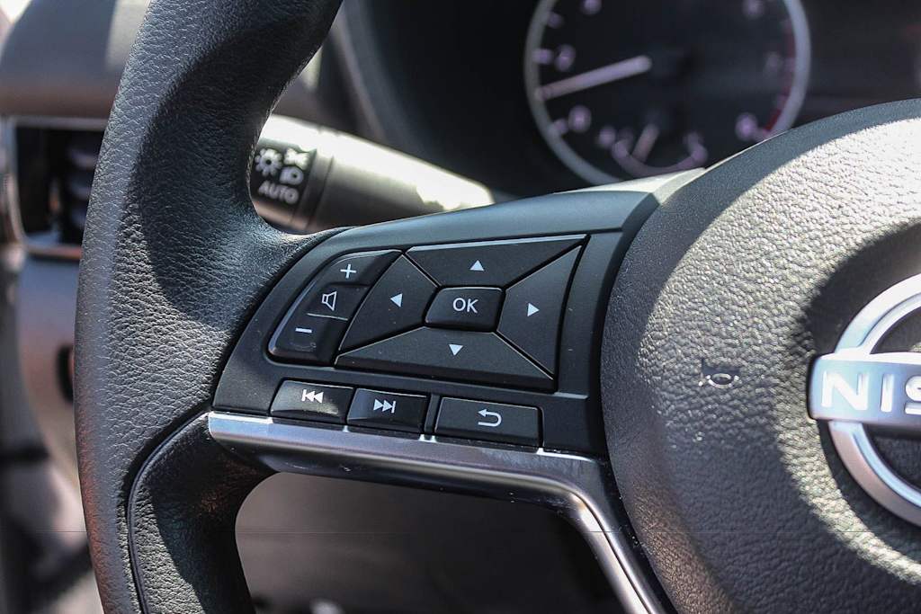 Thumbnail: 2024 Nissan Sentra - 27