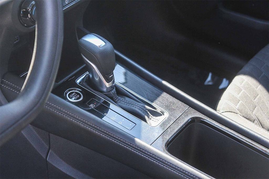 Thumbnail: 2021 Nissan Kicks - 14