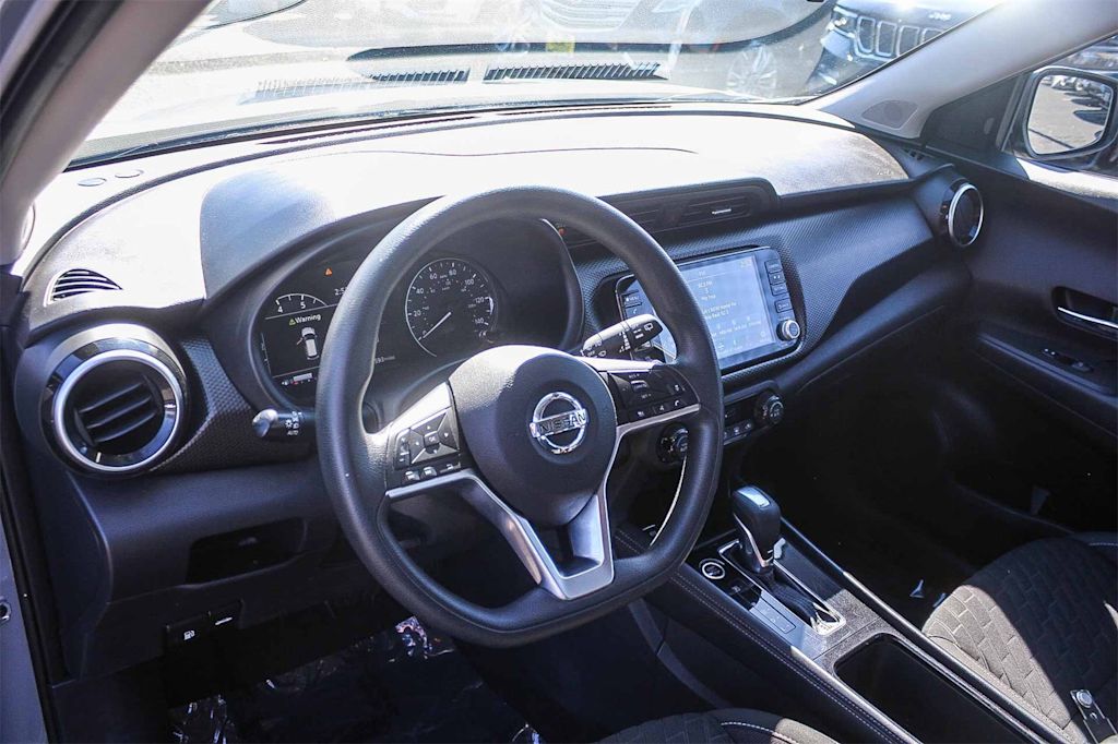 Thumbnail: 2021 Nissan Kicks - 12