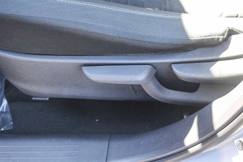 Thumbnail: 2021 Nissan Kicks - 28