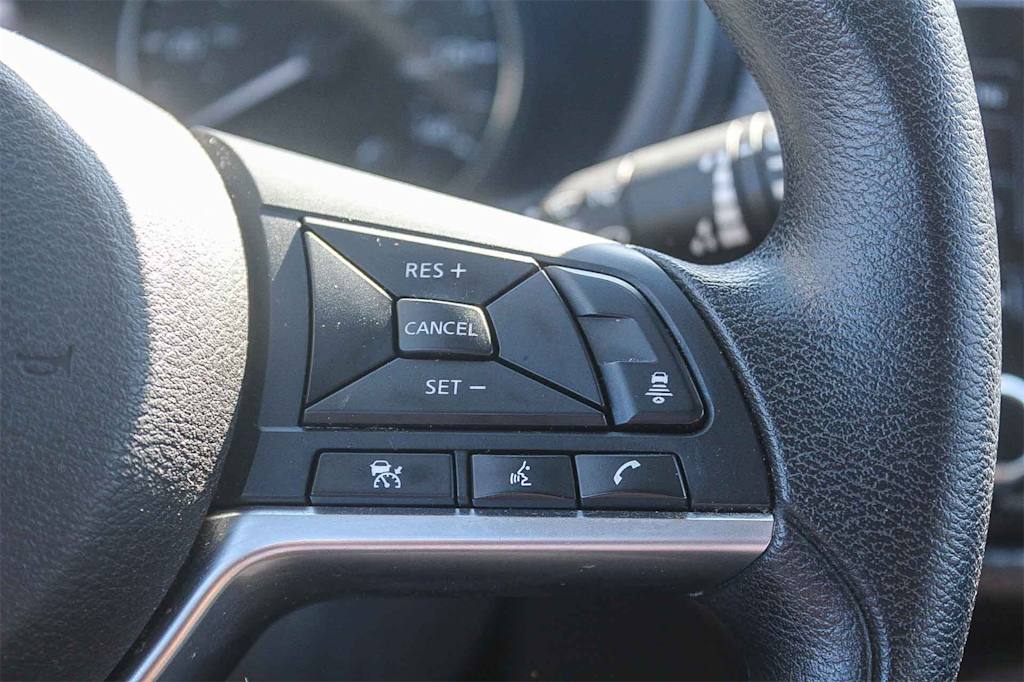 Thumbnail: 2021 Nissan Kicks - 30