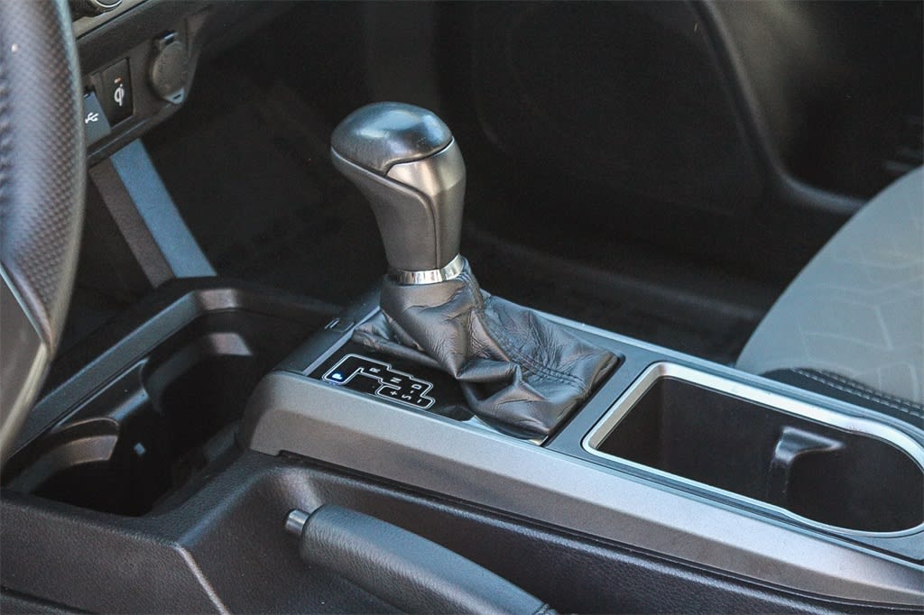 Thumbnail: 2021 Toyota Tacoma - 15