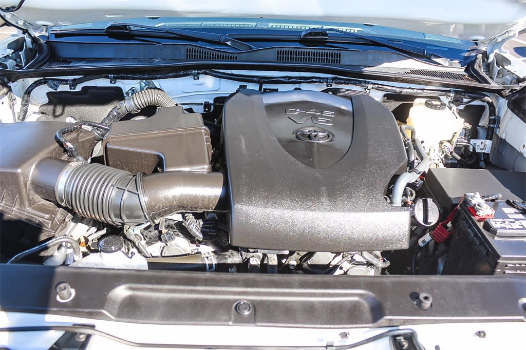 Thumbnail: 2021 Toyota Tacoma - 8