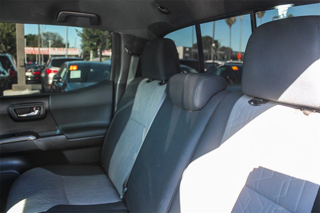 Thumbnail: 2021 Toyota Tacoma - 11