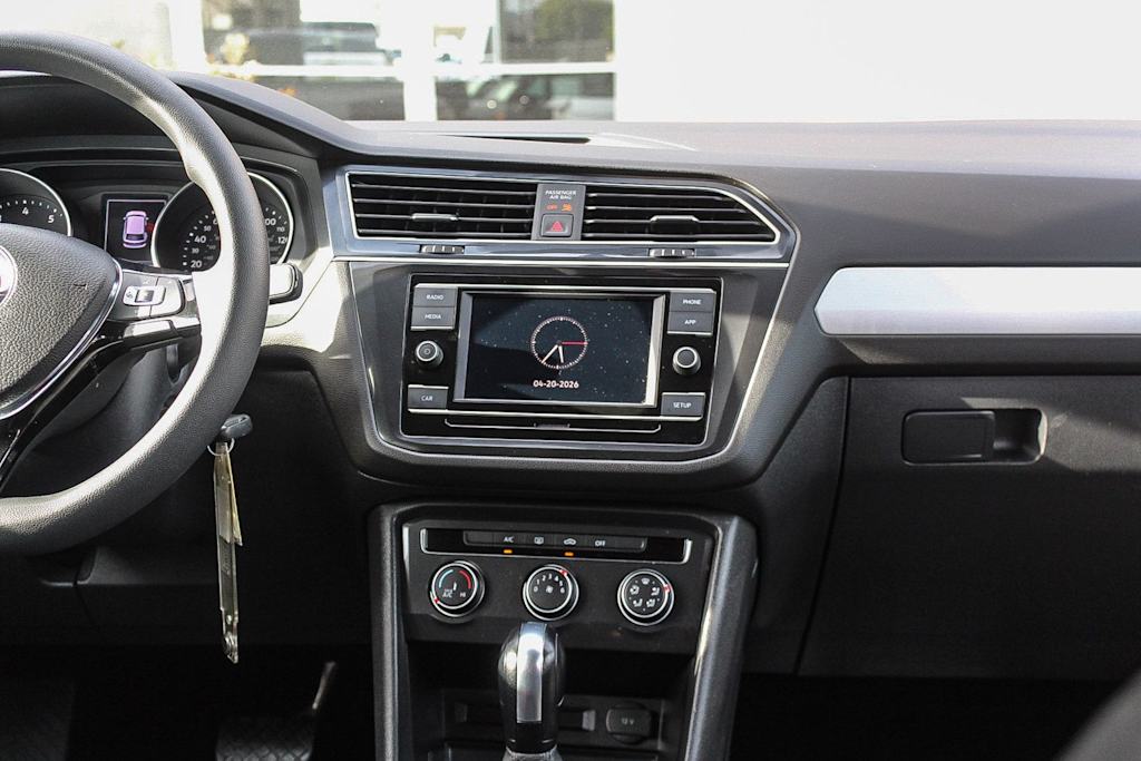 Thumbnail: 2019 Volkswagen Tiguan - 14
