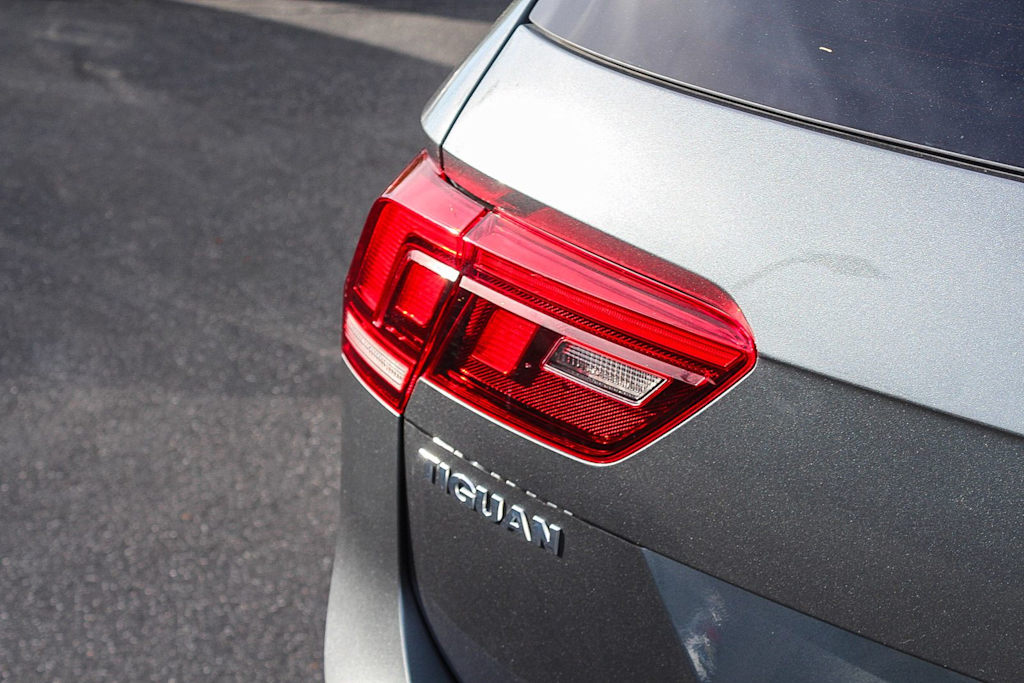 Thumbnail: 2019 Volkswagen Tiguan - 20