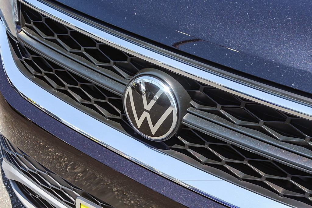 Thumbnail: 2023 Volkswagen Taos - 18