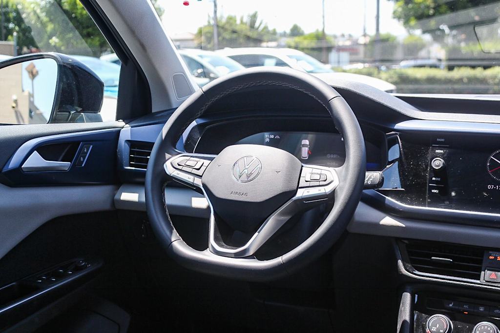 Thumbnail: 2023 Volkswagen Taos - 10